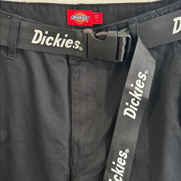 Dickies Juniors Belted Crop Utility Cargo Pants Size 11/30 - Picture 5 of 10